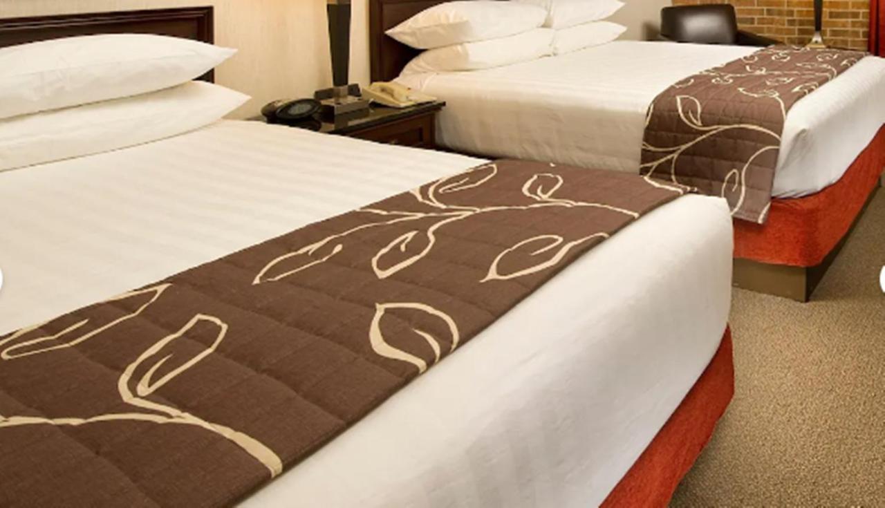 Hotel Lotus Kansas City Merriam Extérieur photo