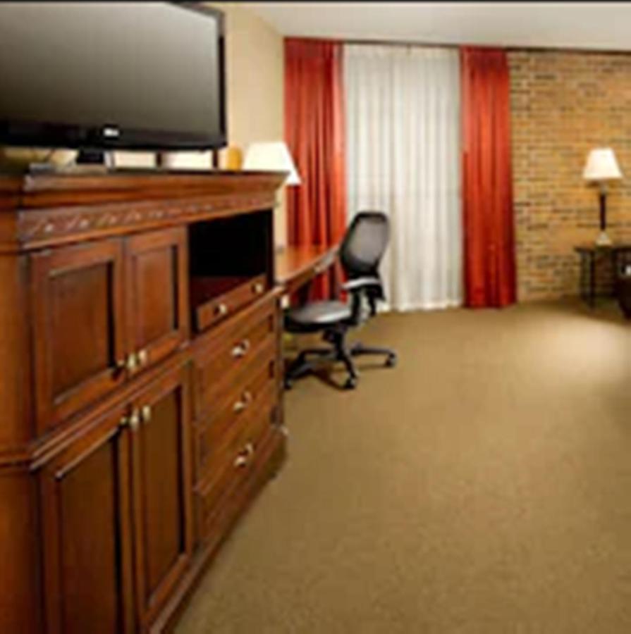 Hotel Lotus Kansas City Merriam Extérieur photo
