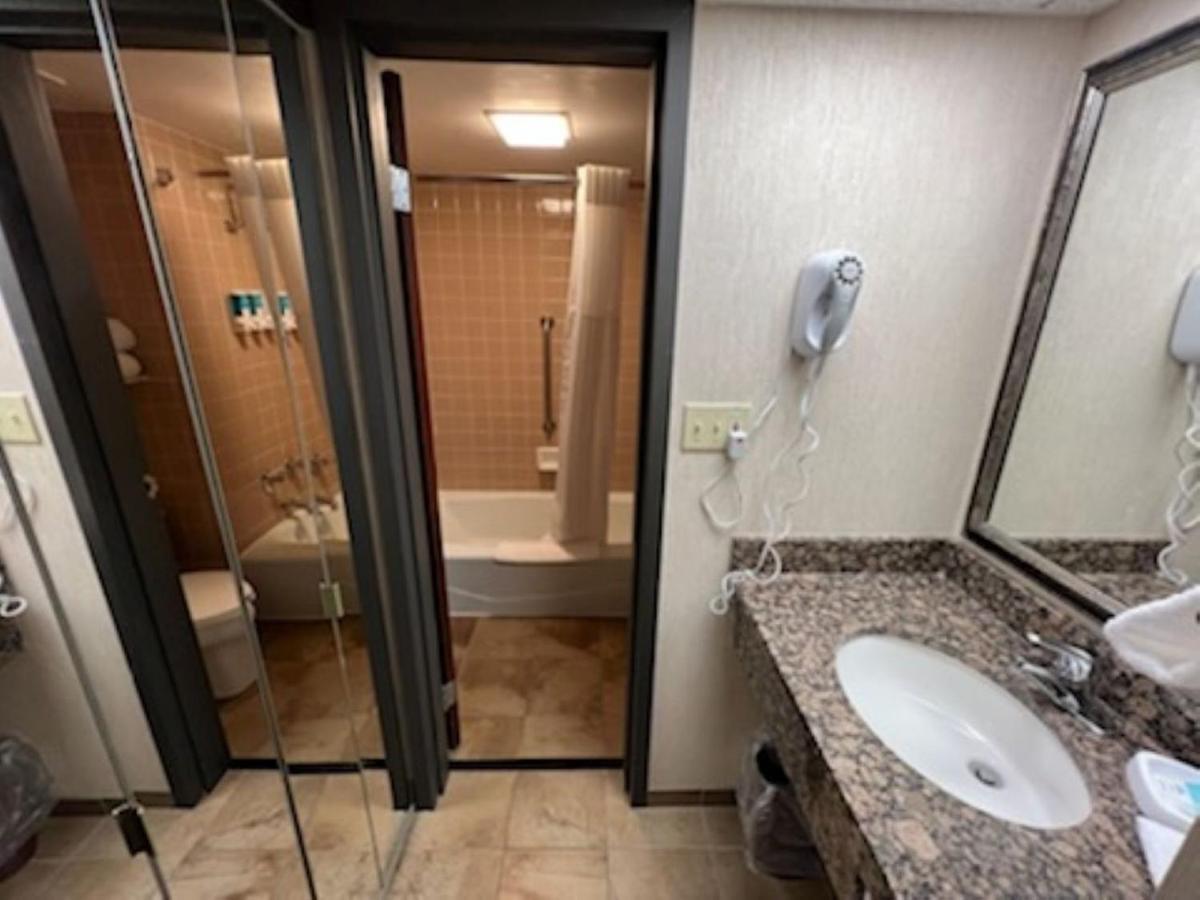 Hotel Lotus Kansas City Merriam Extérieur photo