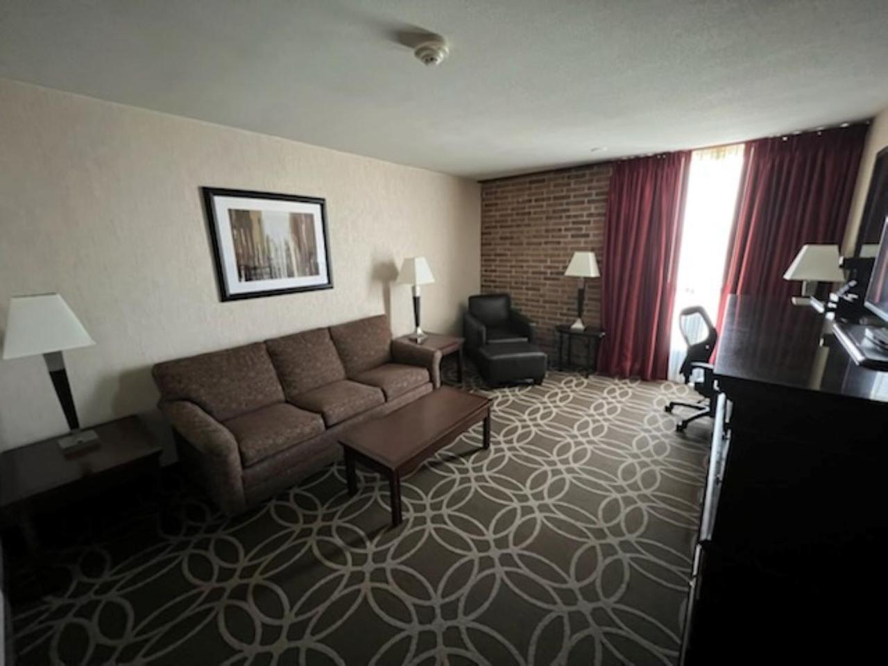 Hotel Lotus Kansas City Merriam Extérieur photo